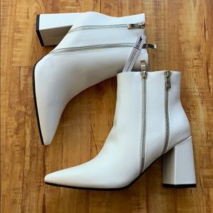 White ankle boots size 8/12